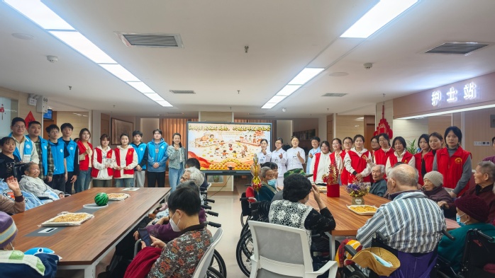 查看原图 自慰色情