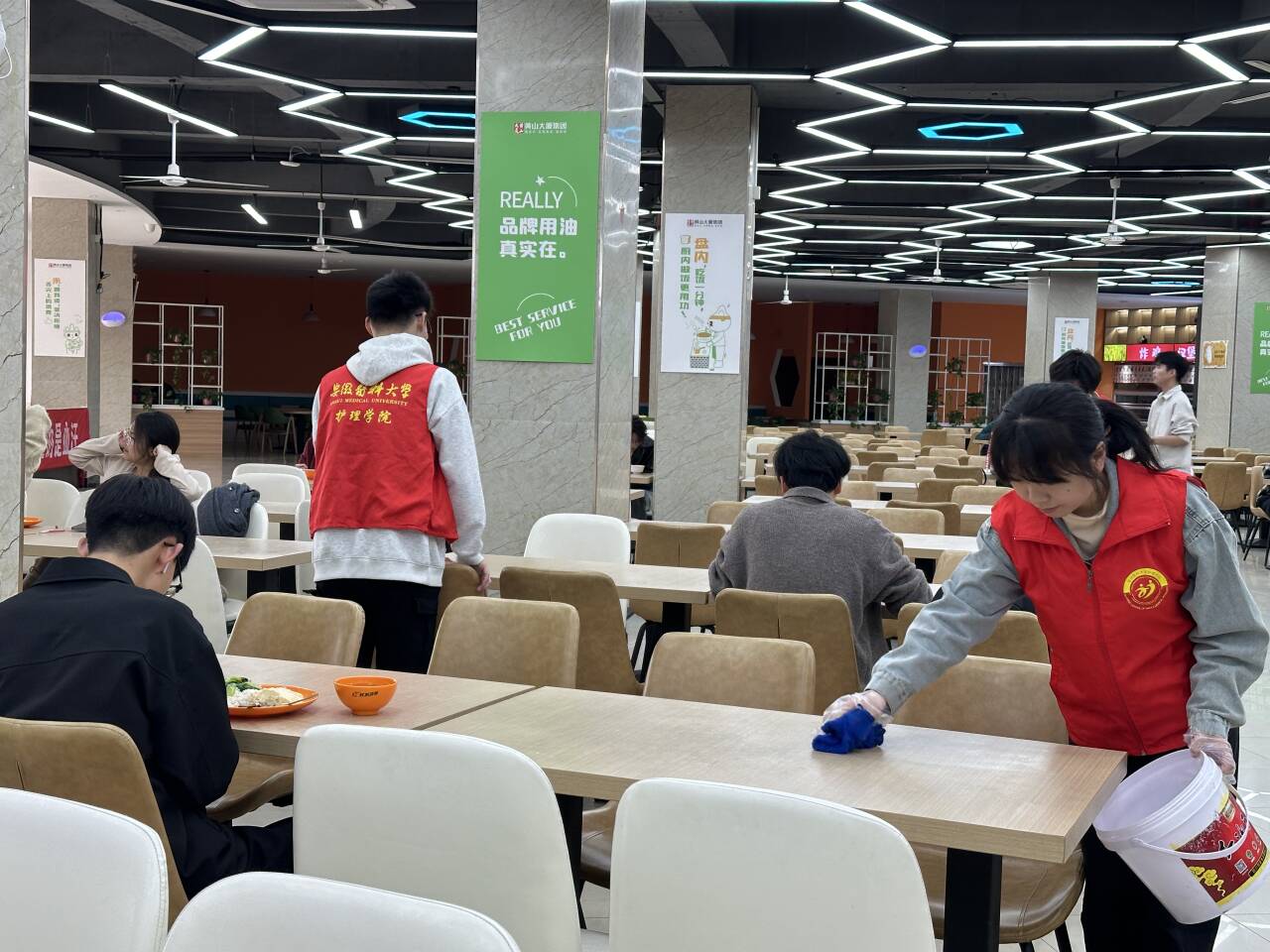 自慰色情